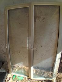 infissi in alluminio con vetrocamera e ribalta