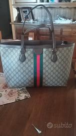 borsa parallela Gucci 