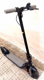 Monopattino Ninebot segway F25 come nuovo