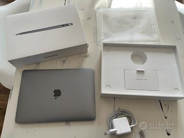 MacBook Air 13” M1 - 8GB RAM, SSD 256 GB - 2020