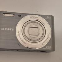 SONY DSC-W810 con custodia 