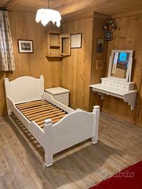 Cameretta in legno massiccio abete spazzolato
