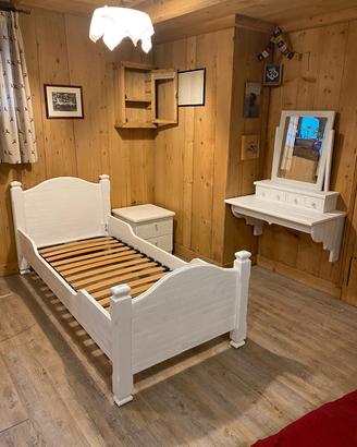 Cameretta in legno massiccio abete spazzolato