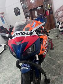 Honda cbr 1000rr
