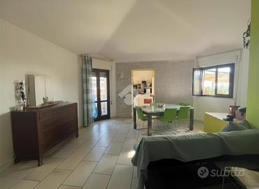 3 LOCALI A AMELIA