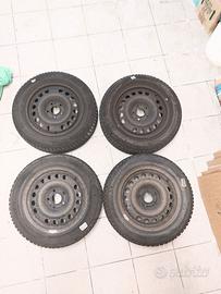 4_PNEUMATICI INVERNALI-TERMICHE 185/60-15 MICHELIN