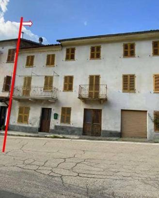 Immobile in asta di 220 m² con più di 5 locali a C