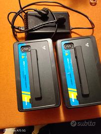  Due batterie ioni di litio e carica batteNiu NQi 