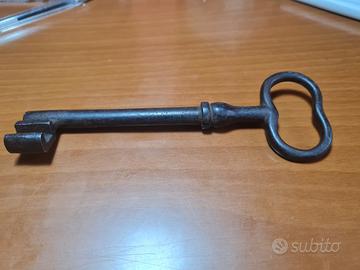 ANTICA CHIAVE IN  FERRO  16 CM 