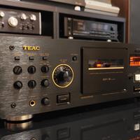 Piastra a cassette Teac