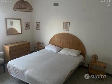 Camera da letto in rattan originale