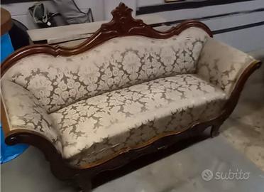 DIVANO ANTICO