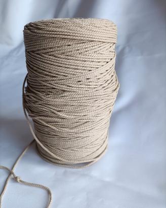 filato cordino colore beige