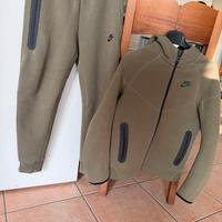 Felpa e pantaloni Nike Tech Fleece