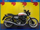 moto-guzzi-v7-garantita-e-finanziabile