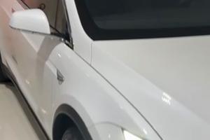 Tesla X dual motor 4x4 full. Valuto permute