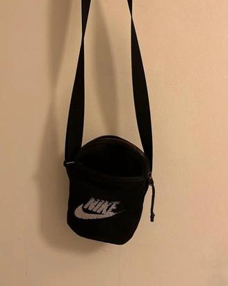 Borsello Nike
