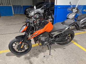 KTM 790 Duke L Orange MY 2024