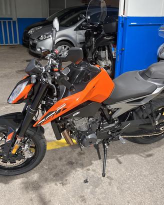 KTM 790 Duke L Orange MY 2024