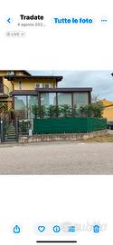 Villetta bifamiliare di testa con veranda
