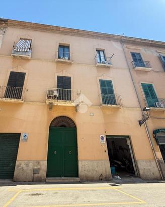 2 LOCALI A TRAPANI