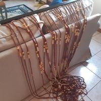 Tenda con fili di perline in legno