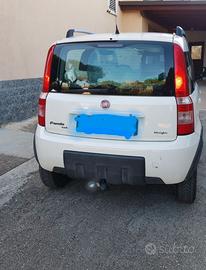 Panda Fiat 4x4 con gancio rimorchio