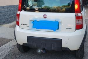 Panda Fiat 4x4 con gancio rimorchio