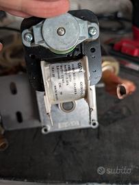 motoriduttore stufa pellet laminox