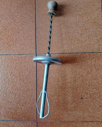 sbattitore manuale per cucina vintage 