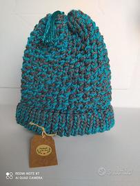 Cappello a telaio fatto a mano