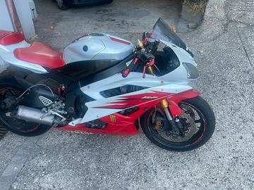 Yamaha r6