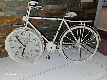 Orologio da tavolo shabby chic a forma di bici