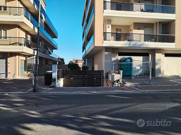 Box auto a Ciampino via di Morena