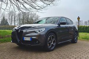 Alfa Romeo Stelvio 2.2 Turbodiesel 210 CV AT8 Q4 V