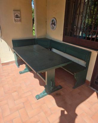 panca angolare da giardino