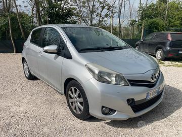 Toyota Yaris 1.4 D-4D 5 porte Lounge