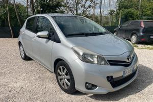 Toyota Yaris 1.4 D-4D 5 porte Lounge
