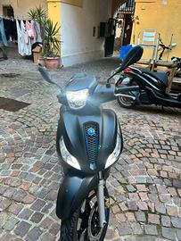 Scooter Piaggio madly 200 abs