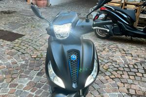 Scooter Piaggio madly 200 abs