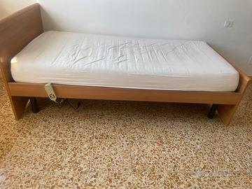Letto per degenza regolabile , elettrico