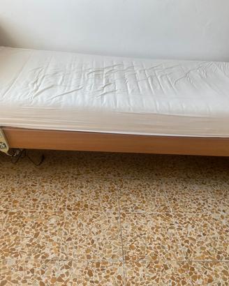 Letto per degenza regolabile , elettrico