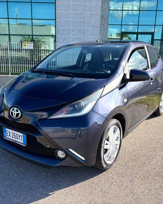 Toyota Aygo 1.0 benzina 2014 5 porte