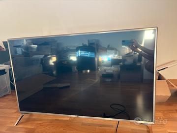 TV LG LCD 49”