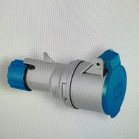 Presa CEE 2P+T cablaggio a vite IP44 16A