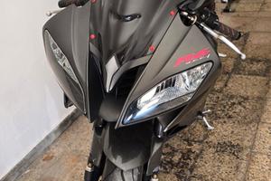 Yamaha R6 2009 – Perfetta, nera opaca,sempregarage