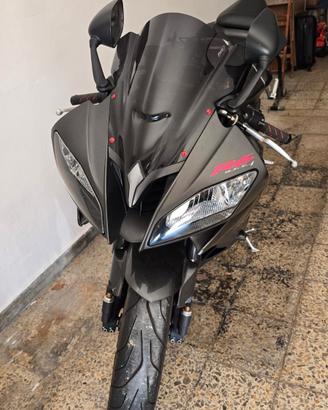 Yamaha R6 2009 – Perfetta, nera opaca,sempregarage