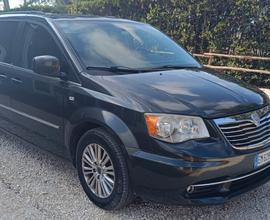 Lancia Voyager 2.8 Turbodiesel GoLD 7 POSTI