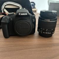 Macchina fotografica Canon EOS 2000D