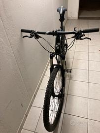 bicicletta  mtb cube